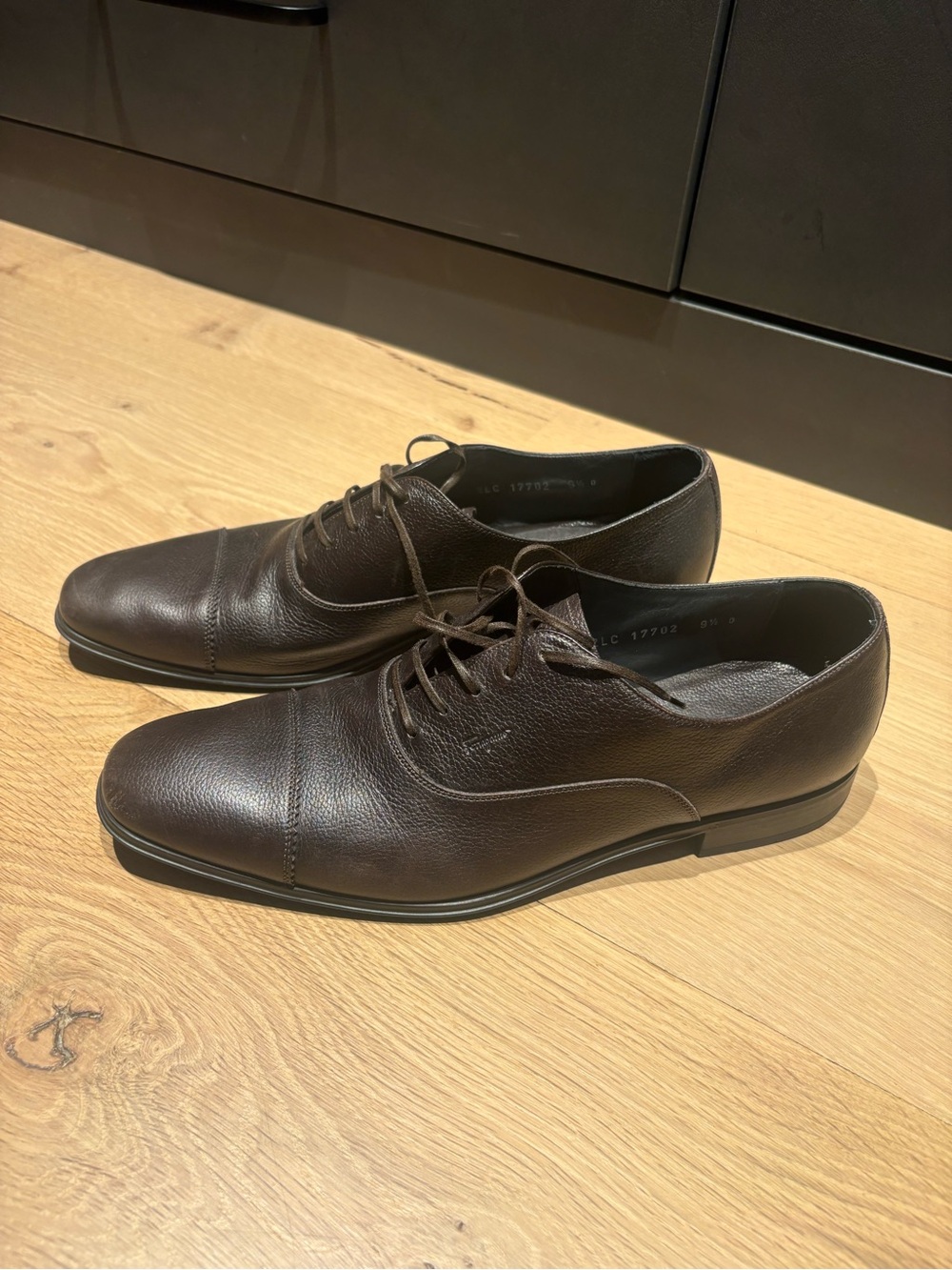 Ferragamo Classic Men's Brown Leather Cap-Toe Derby Shoes